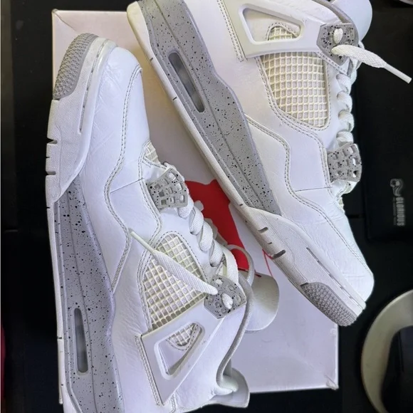 Air Jordan 4 Retro \WHITE OREO\ 2021